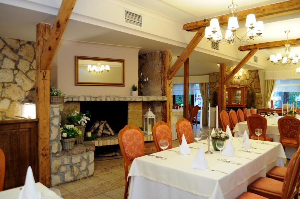 Hotel Rebajlo Pila Ngoại thất bức ảnh