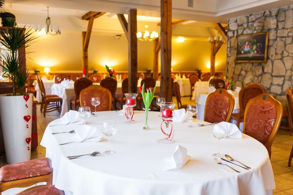 Hotel Rebajlo Pila Ngoại thất bức ảnh