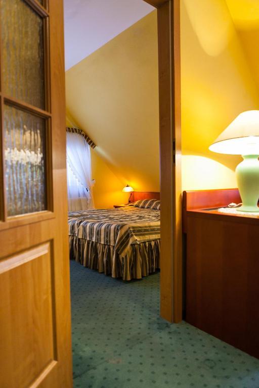 Hotel Rebajlo Pila Ngoại thất bức ảnh